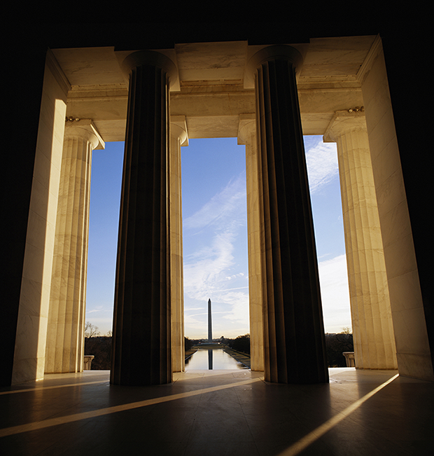 View from Lincoln Memorial to Washington Monument