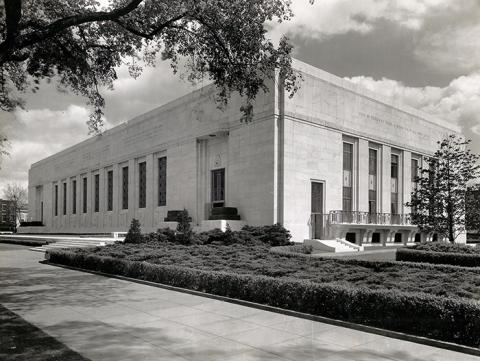 Folger Shakespeare Library | Commission of Fine Arts